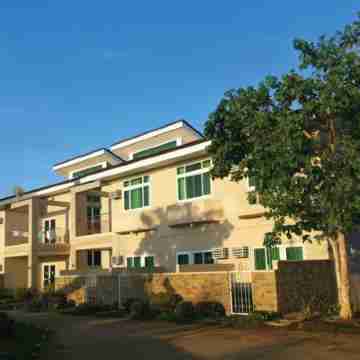 Queens Island Golf and Resort Hotel Exterior