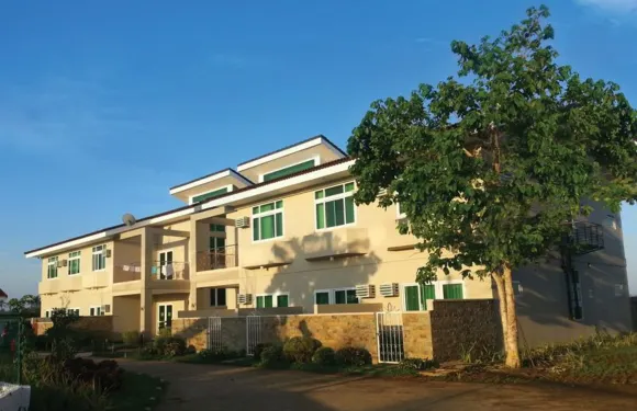 皇后島高爾夫度假酒店