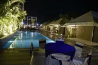 Pride Hotel & Convention Centre Indore - Pools