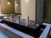 Pereybere Hotel & Spa Hotels in Pereybere Beach