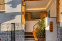 Tengchong Heshun Yeyunshanfang Homestay