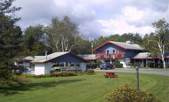 The Chalet Motel, A Travelodge by Wyndham