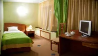 Aura Aquarelle Hotel