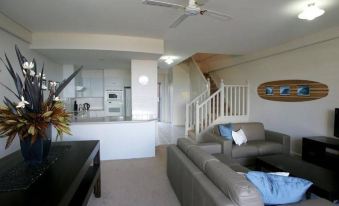 Newcastle Short Stay Accommodation - Sandbar Newcastle Beach