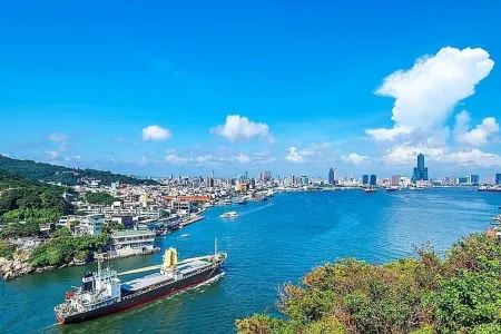 85 Prague Hostel Отели рядом с достопримечательностью «Qijin Windmill Park»