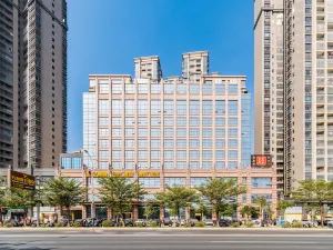 Wuchuan Wanhe Holiday Hotel (Haigang Avenue Wanhe City)