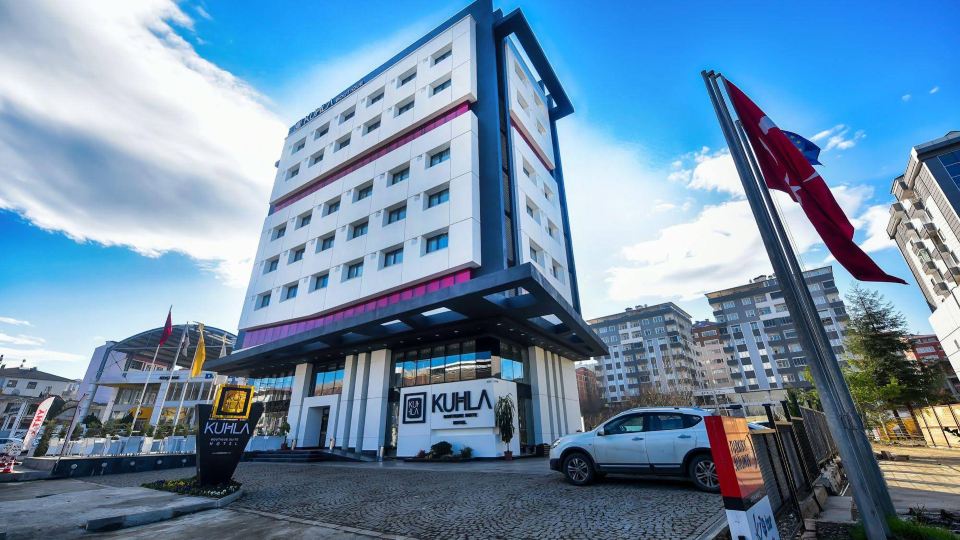 Kuhla Hotel
