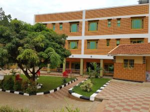 Sibyangu Standard Hotel Kampala