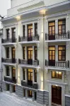Gatto Perso Luxury Studio Apartments Hotels in Sikies