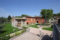 Residence Borgo Mondragon Hotel di Pastrengo