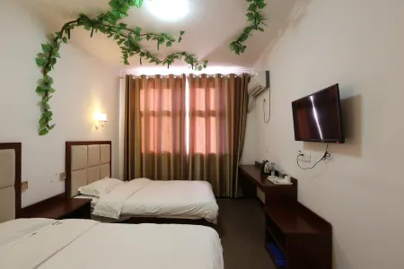 Xinzheng Yujiayu Express Hotel (Shuanghu Avenue Engineering College) Отели рядом с достопримечательностью «College of Information & Business， Zhongyuan University of Technology»