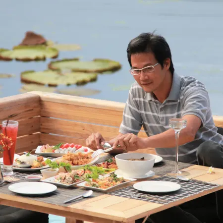 The Glory River Kwai Hotel