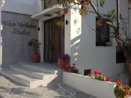 Naxos Illusion Nikos Verikokos Отели рядом с достопримечательностью «Mitropolis Museum»