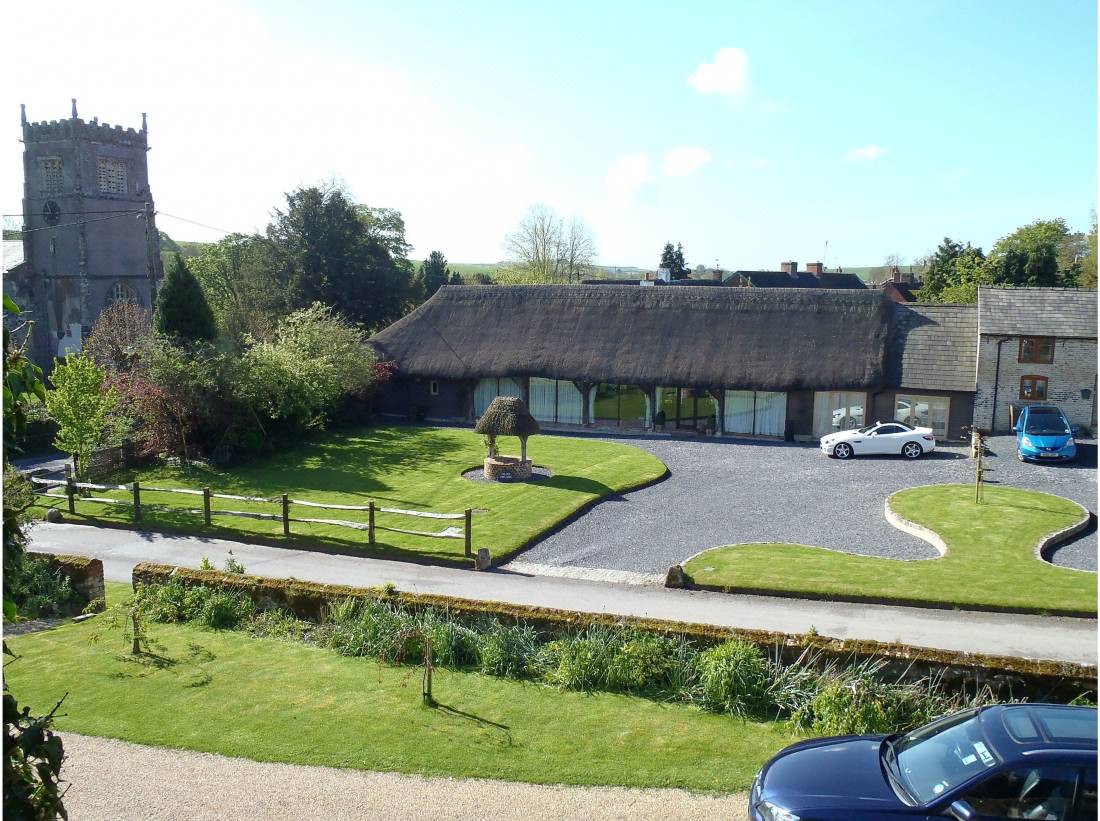 Manor Farm B \u0026 B-Collingbourne Kingston 