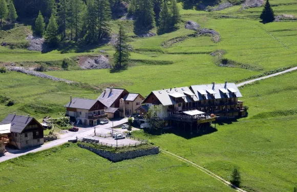 卡斯卡德Spa酒店