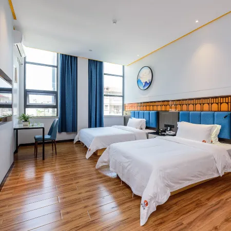 Nai E-sports Hotel (Beihai Beibu Gulf Plaza Walmart Plaza)