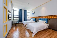 Nai E-sports Hotel (Beihai Beibu Gulf Plaza Walmart Plaza)