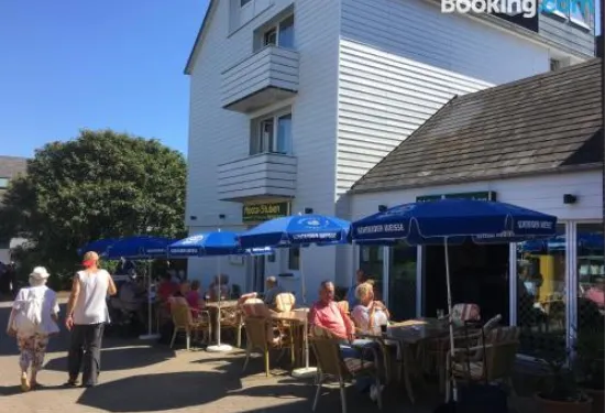 斯圖本摩卡酒店