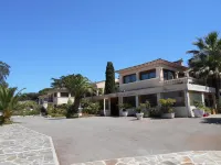 Hotel Brin d'Azur - Saint Tropez Hotels in Gassin