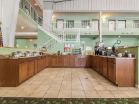 Coratel Inn & Suites by Jasper McCook Hotels in Mccook