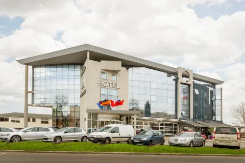 Ibis Styles Chatenay Malabry Paris Sud فنادق في Le Plessis-Robinson
