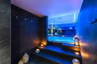 Ajax Hotel - Gym