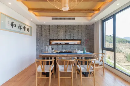 Yi Shuang Ren Hostel Отели в г. Юньхэ