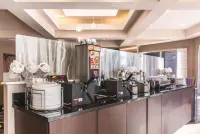 La Quinta Inn & Suites by Wyndham Shreveport Airport - servizio colazione