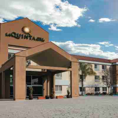 La Quinta Inn & Suites by Wyndham Dublin - Pleasanton Hotel Exterior