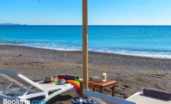 Gennadi Serenity House- Beachfront Villa with Pool