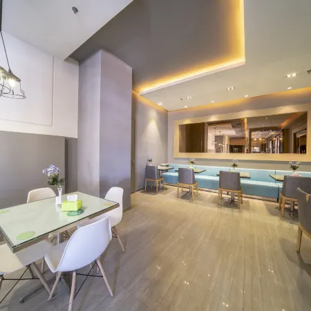 Jinjiang Inn Select (Changji Administrative Center)