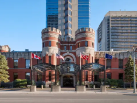 Delta Hotels London Armouries Hotels in der Nähe von Banting House National Historic Site