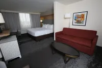 Holiday Inn & Suites Chicago North Shore (Skokie)