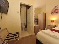 Gail's Guest House Hotels in Barry