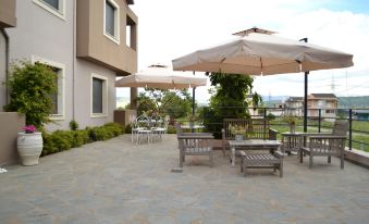 Ellopia Point Hotel