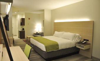 Holiday Inn Express & Suites Price