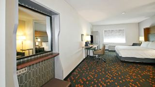 holiday-inn-hotel-and-suites-calgary-airport-north-an-ihg-hotel