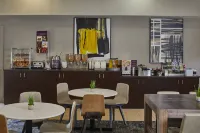 Residence Inn by Marriott Atlanta Airport North/Virginia Avenue - Frühstück