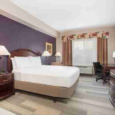 Comfort Inn & Suites Boulder Rooms