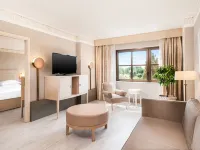Sheraton Rome Parco De' Medici Hotels near La Saliera