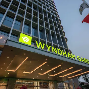 Wyndham Garden Hanoi Отели рядом с достопримечательностью «Университет Естествознания»
