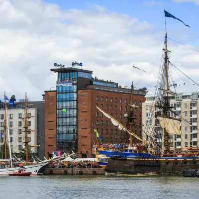 Radisson Blu Seaside Hotel, Helsinki โรงแรมใกล้เลาต์ตาสาอารี