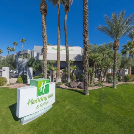 Holiday Inn & Suites PHOENIX AIRPORT NORTH by IHG