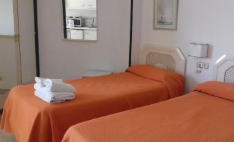 Apartamentos Mediterraneo - Housity