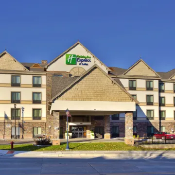 Holiday Inn Express & Suites FRANKENMUTH by IHG
