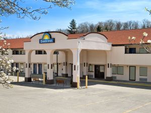 Rodeway Inn & Suites Monroeville - Pittsburgh