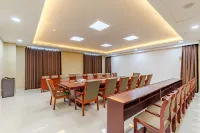 S.devons International Hotel