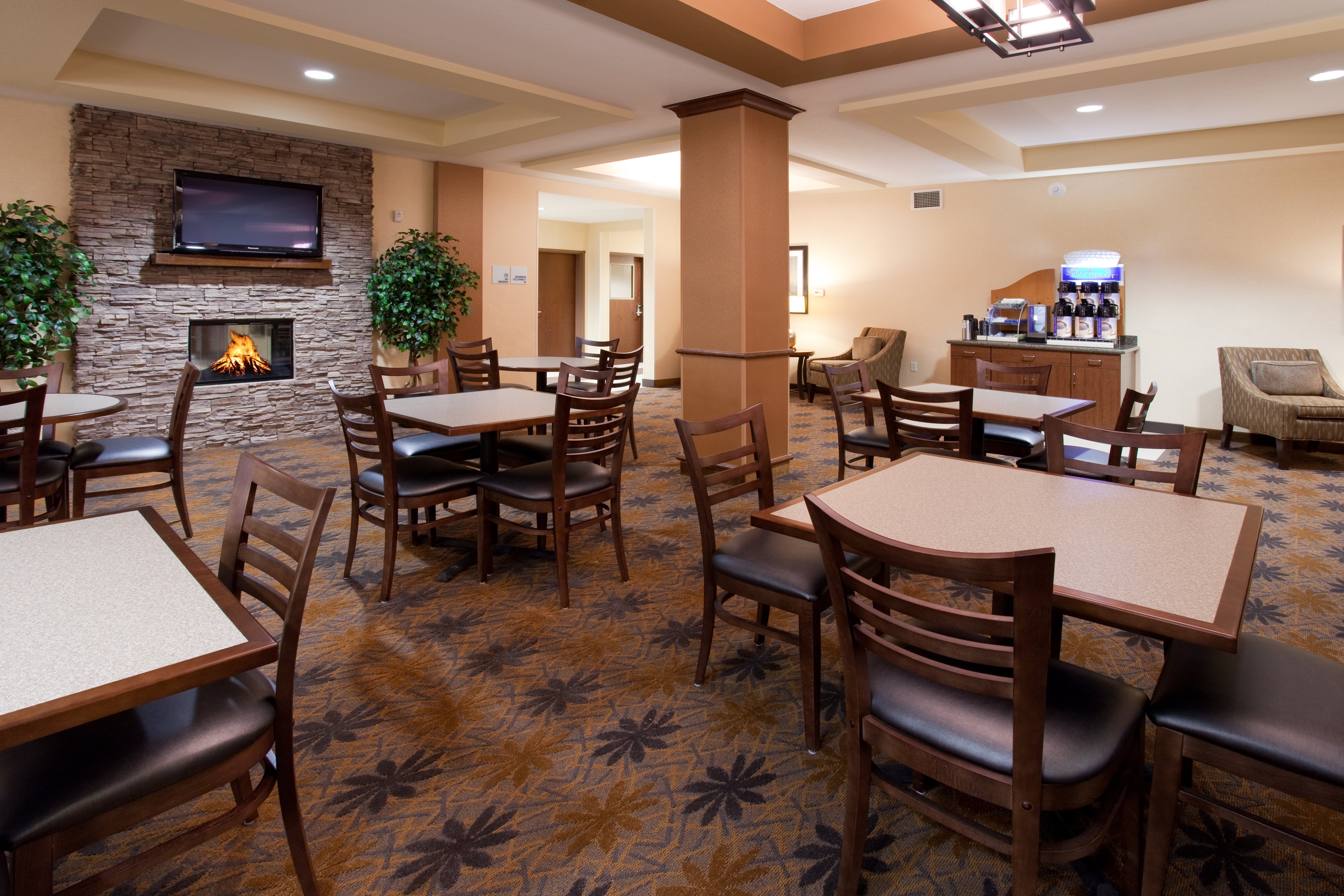 Holiday Inn Express Hotel & Suites Lamar, an Ihg Hotel