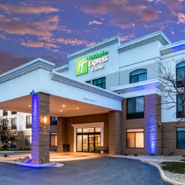 Holiday Inn Express & Suites CEDAR FALLS - WATERLOO by IHG