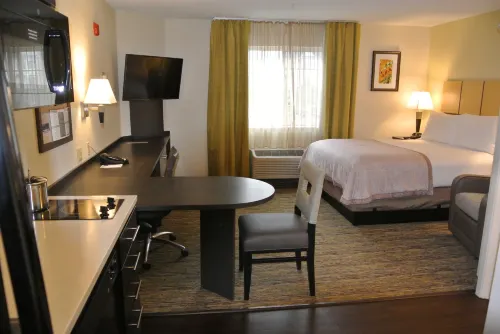 Candlewood Suites Washington-Fairfax Отели в г. Фэрфакс